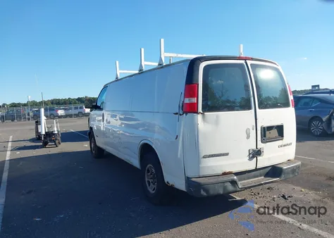 2005 Chevrolet Express z USA, uszkodzony, nr VIN 1GCGG29V851136723
